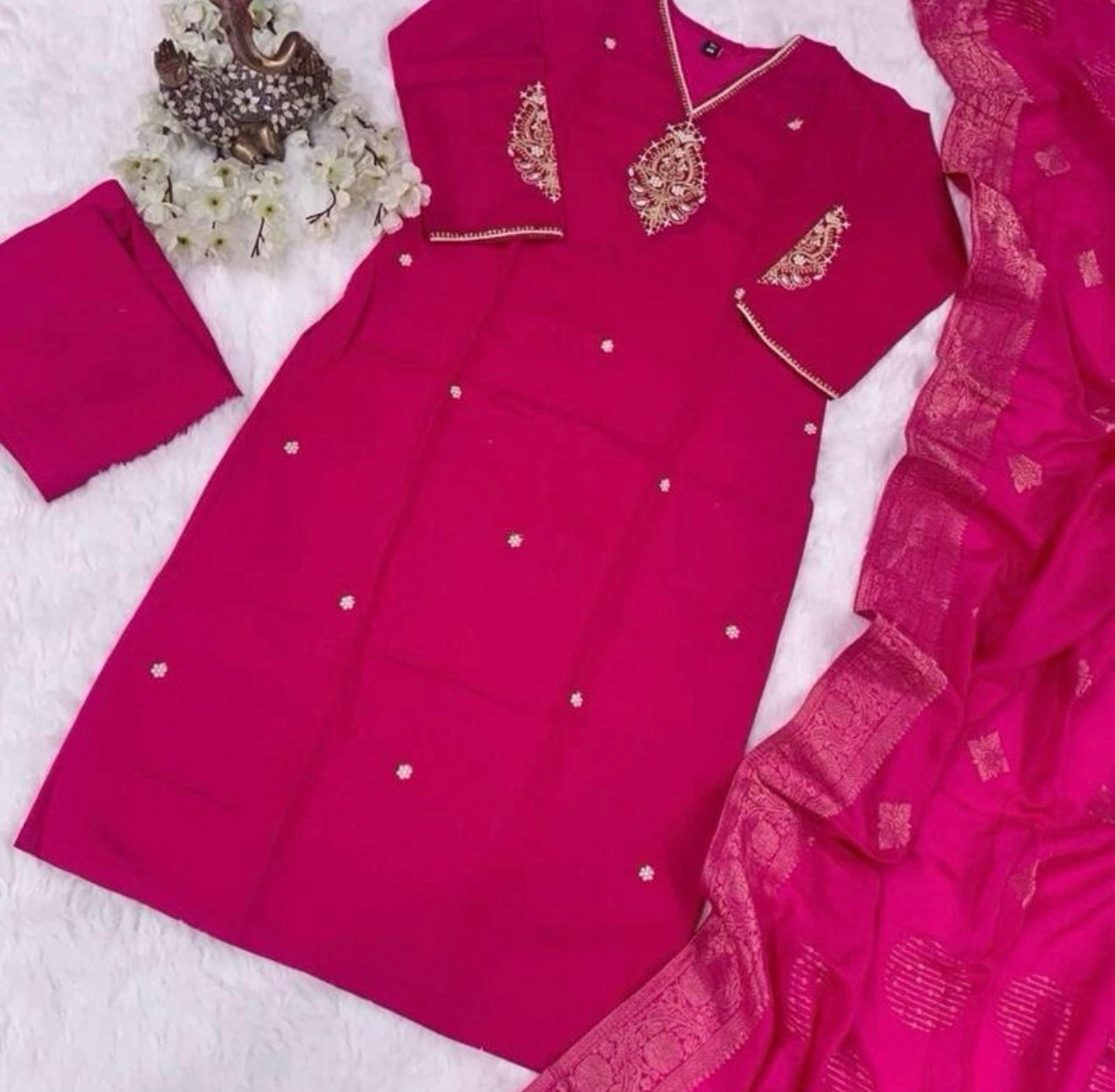 INDIAN GORGEOUS CHANDERI SILK EMBROIDERY WORK TOP BOTTOM WITH DUPATTA SIZE 40