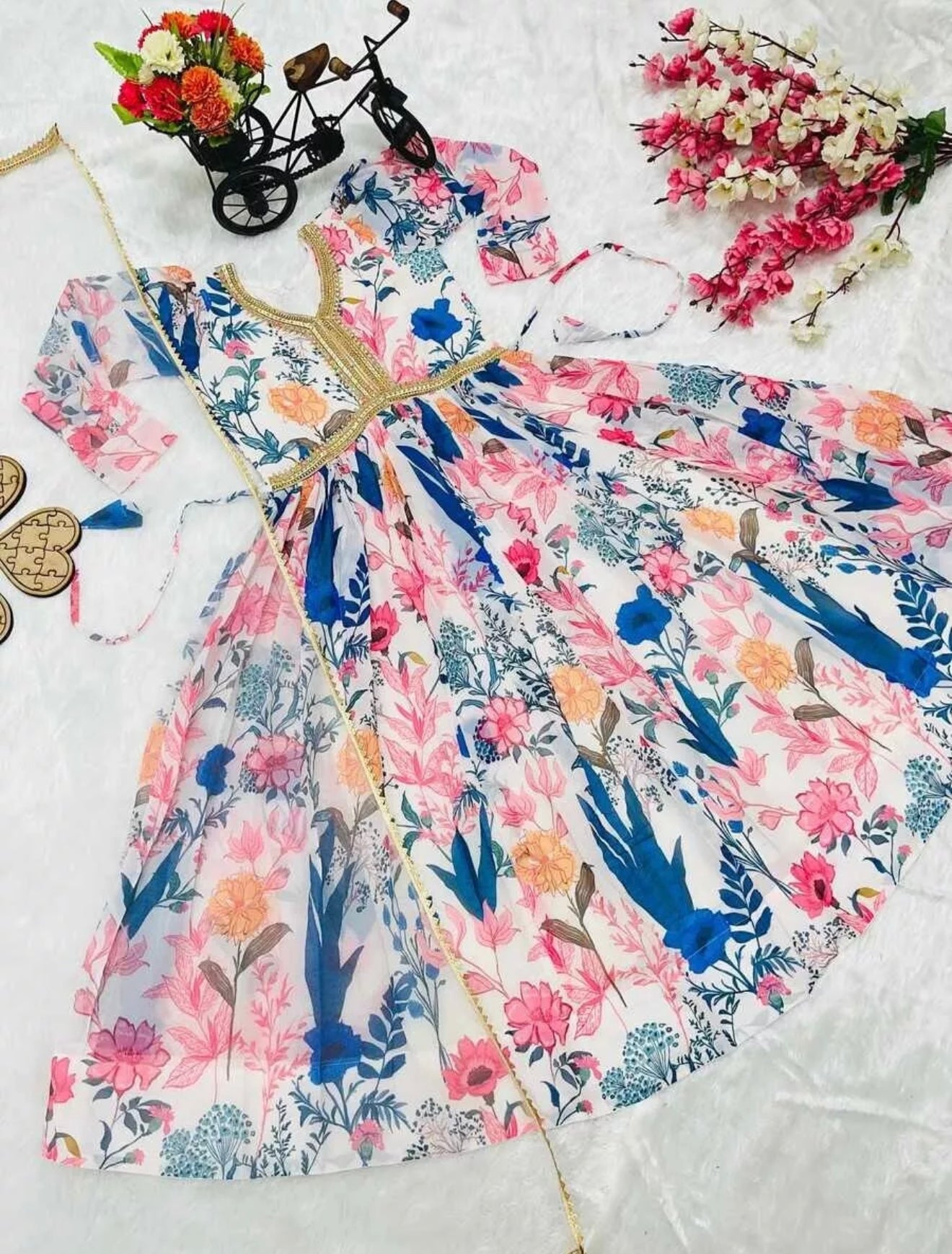 INDIAN DESIGNER GEORGETTE DIGITAL PRINT WORK KIDS GOWN WITH DUPATTA MULTI A3to5