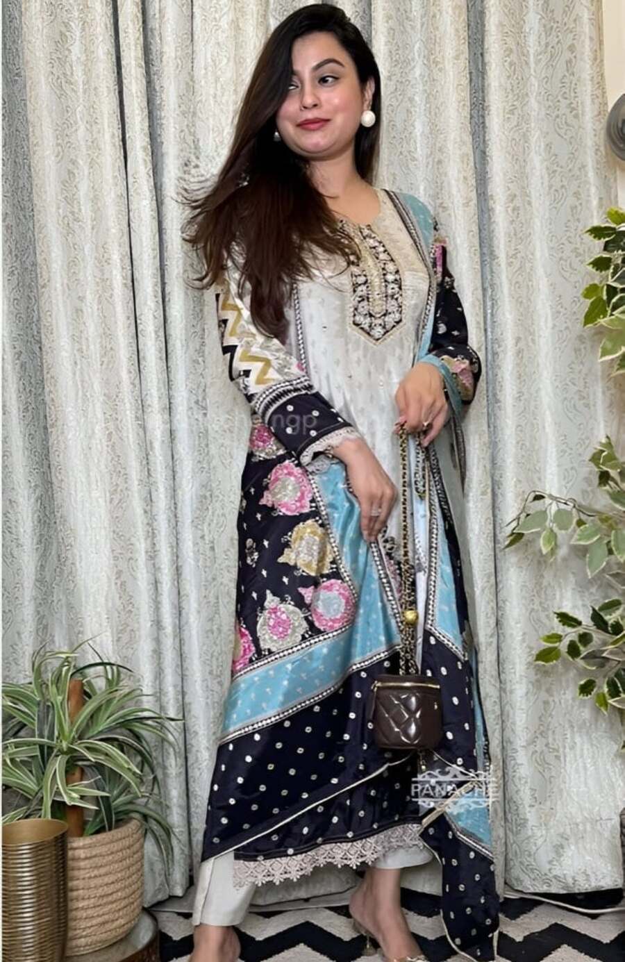 FANCY MUSLIN COTTON DIGITAL PRINTED REAL MIRROR HAND WORK TOP BOTTOM WITH DUPATTA WHITE