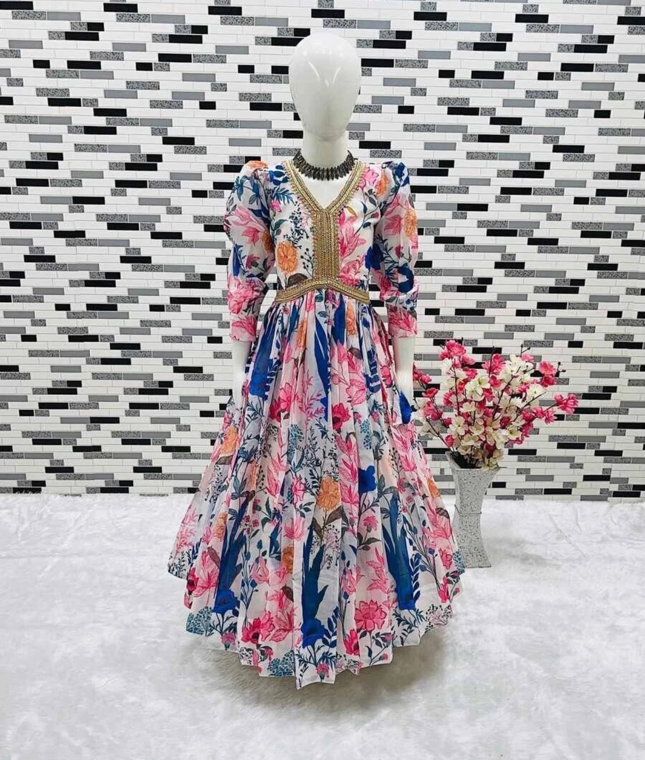 INDIAN DESIGNER GEORGETTE DIGITAL PRINT WORK KIDS GOWN WITH DUPATTA MULTI A3to5