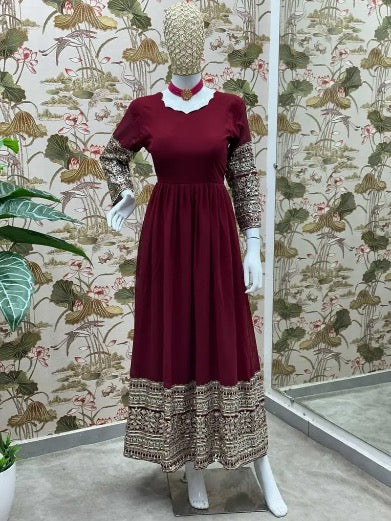 DESIGNER GEORGETTE EMBROIDERY SEQUENCE DESIGN WORK GOWN BOTTOM WITH DUPATTA MAROON
IN SIZE XL