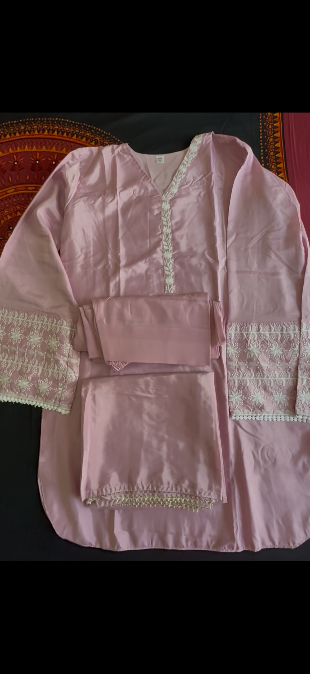 RICH LOOK
NATURAL CREPE
EMBROIDERY
SEQUENCE WITH PERAL HAND WORK
TOP PATYALA
WITH DUPATTA
BABY PINK IN XL