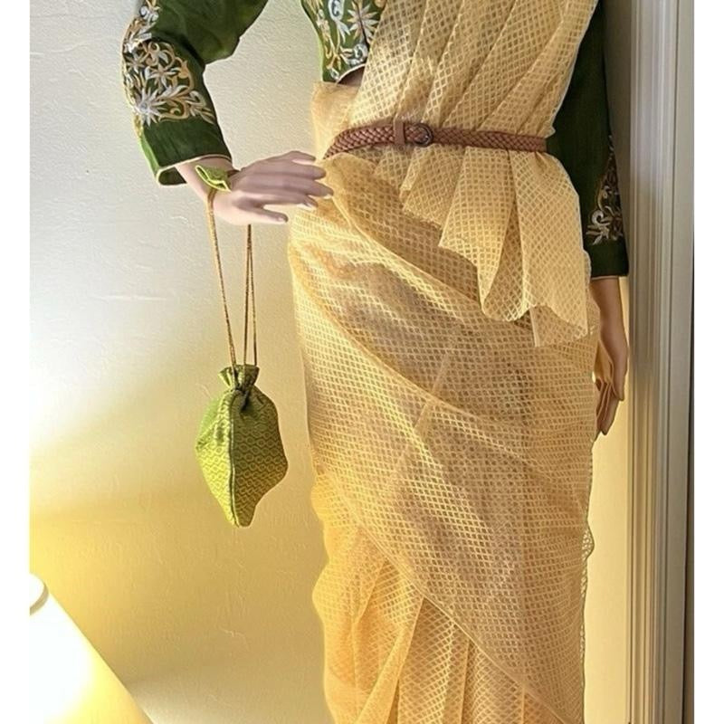 Indian Designer silk readymade (m) green embroidery blouse with net golden saree