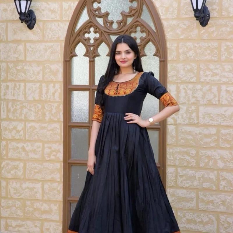 Indian traditional MOTHER&DAUGHTER COMBO GOWN IN BLACK PARTY WEAR WITH ZARI WORK