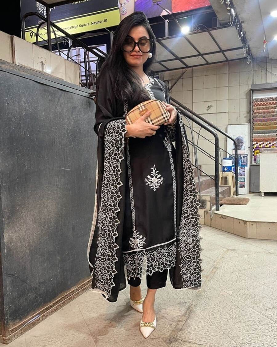 DESIGNER COTTON EMBROIDERY ARI WORK TOP BOTTOM WITH DUPATTA BLACK