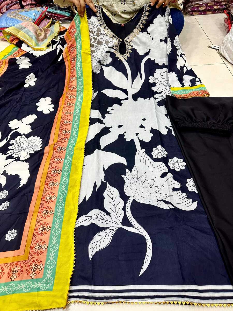 LATEST MUSLIN CODED EMBROIDERY AND ZARI WORK WITH LINING TOP BOTTOM WITH DUPATTA BLACK