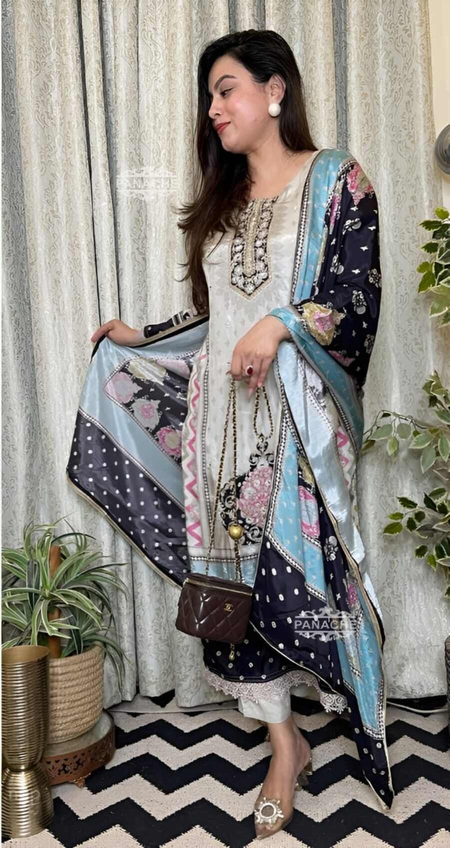 FANCY MUSLIN COTTON DIGITAL PRINTED REAL MIRROR HAND WORK TOP BOTTOM WITH DUPATTA WHITE