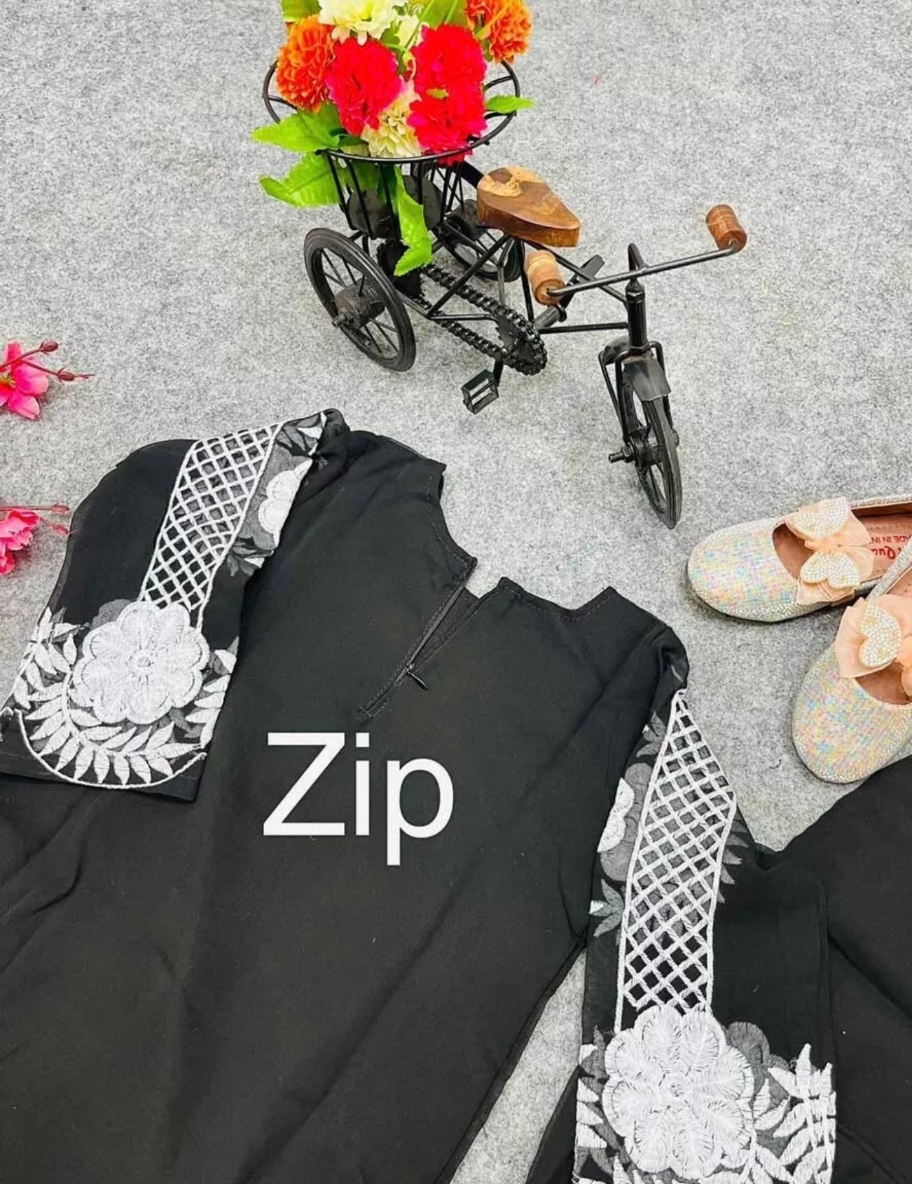 Kids Indian GEORGETTE EMBROIDERY WORK WEAR TOP BOTTOM WITH DUPATTA age 3to5