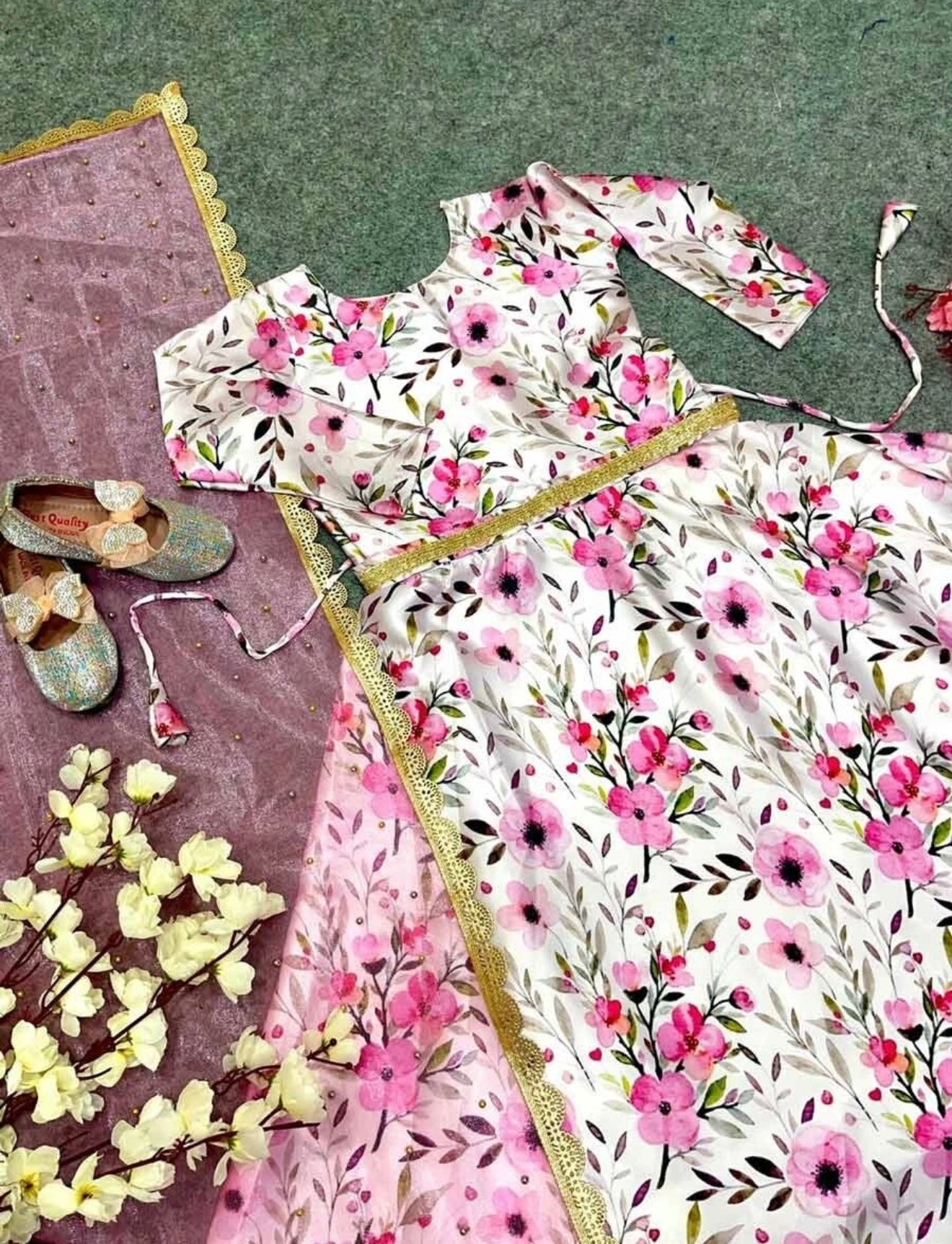 Kids Indian Traditional DIGITAL PRINT WORK GOWN WITH DUPATTA PINK age 3 to 5.