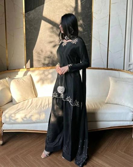 DESIGNER NATURAL CREPE EMBROIDERY AND MOTI WORK TOP PATIYALA WITH DUPATTA