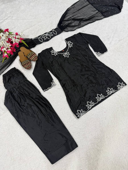 DESIGNER NATURAL CREPE EMBROIDERY AND MOTI WORK TOP PATIYALA WITH DUPATTA