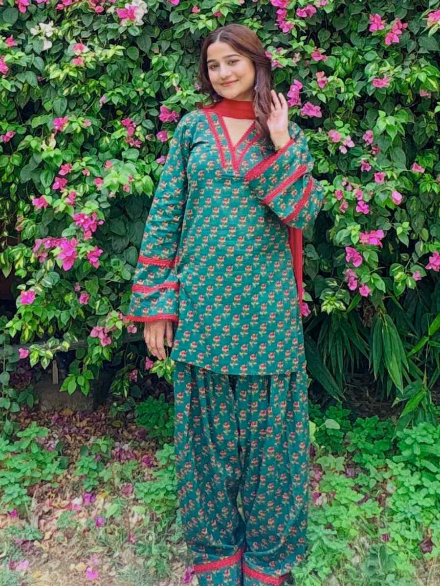 MODERN PURE NATURAL CREPE DIGITAL PRINT TOP PATIYALA WITH DUPATTA GREEN