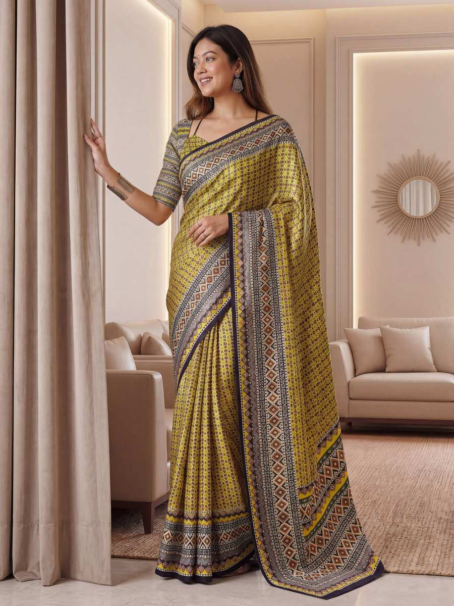 Indian DESIGNER GEORGETTE PRINT WITH BLACK SEQUENCE WORK LACE BORDER SAREE unstitched