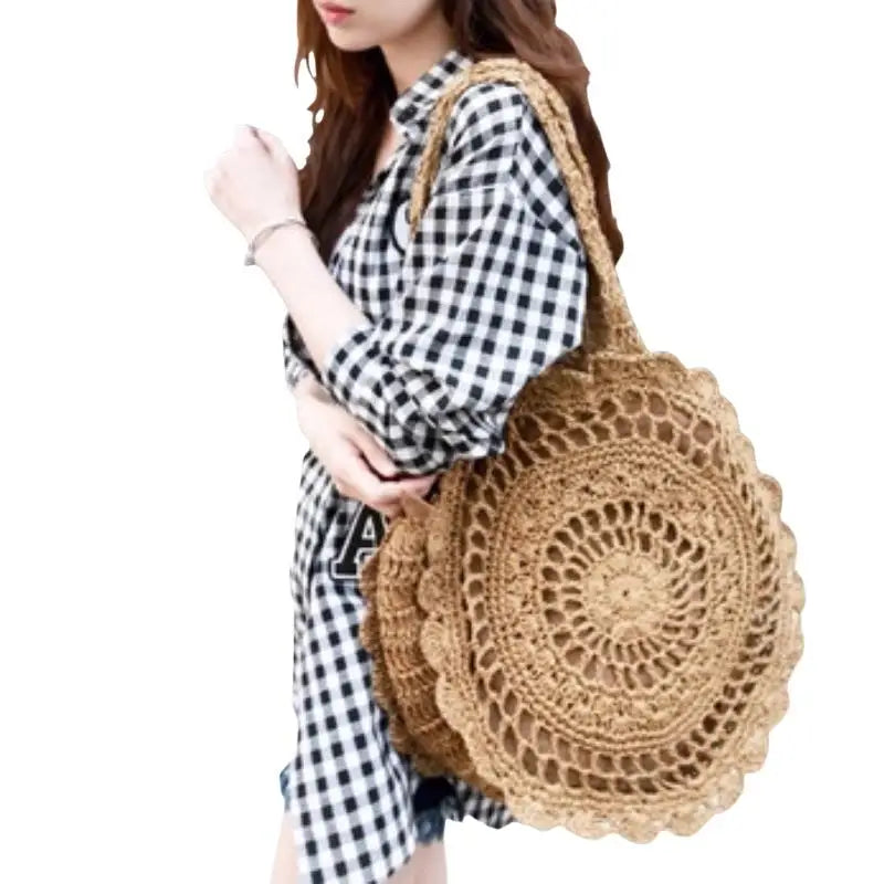 Round Straw Woven Tote Bag Handmade Hollow Design Big Capacity For Summer Beaches
